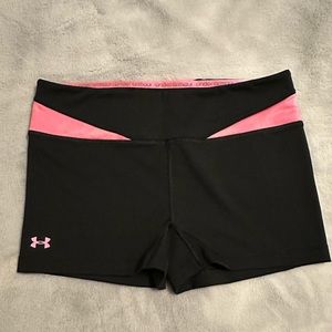 Under Armour Fitted Shorts - Medium - Black and Pink